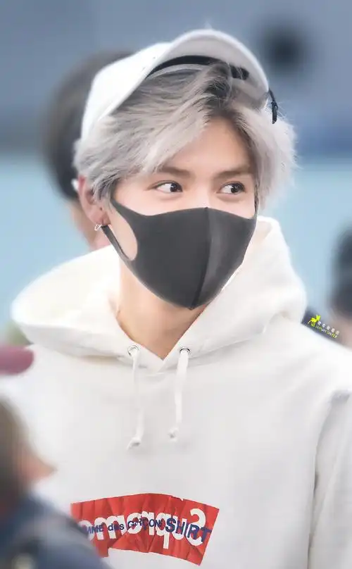 内娱银发漫撕男#鹿晗超话当我拿出这组图阁下又当如何应对