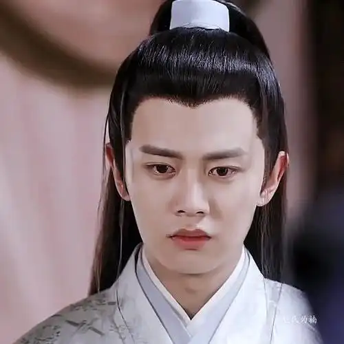 让任嘉伦重回大众视野,靠的就是眼神的传情达意,什么样的情绪这双眼睛