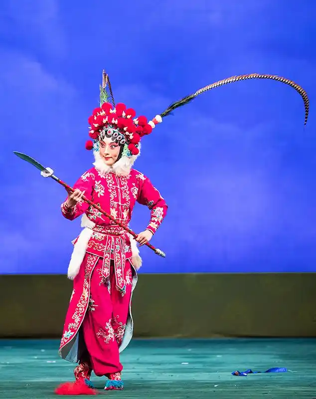 武戏展演武旦戴忠宇从妖到人演出心理变化