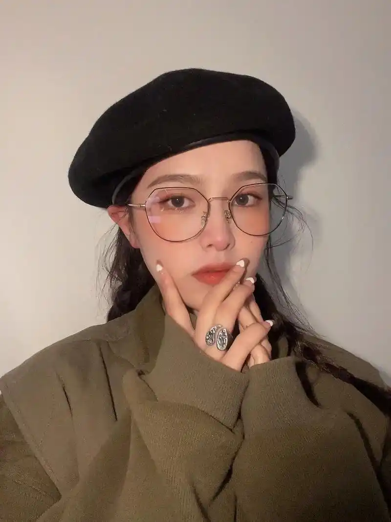 这款绝绝子的眼镜,你们一定要有,超精致超百搭的.#网红眼镜  - 抖音