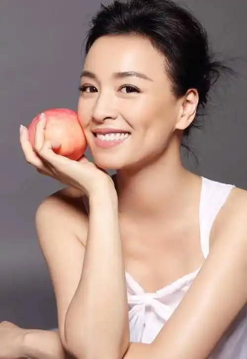 一家四口张庭最美!