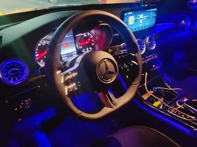 奔驰蜻蜓方向盘装车实拍图