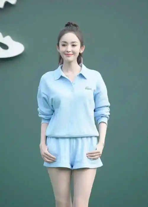 古力娜扎身穿鳄鱼牌运动服,美貌震撼全城_时尚_形象_展现