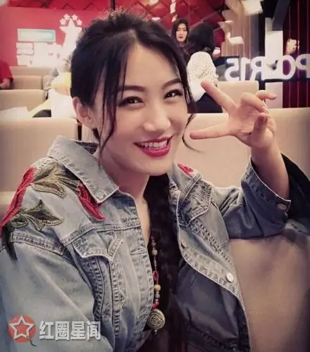 职业合音歌手 合作艺人:杨坤 梁博 好妹妹乐队等刘郡格作为音乐人