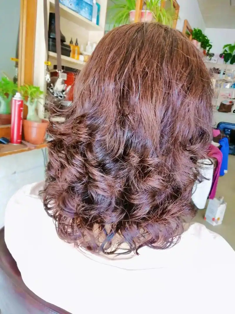 中长发质感免打理烫发,素颜改变懂你的发型师最重要,老河口市张 - 抖