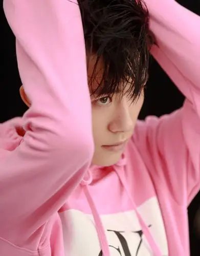 易烊千玺高清图片39