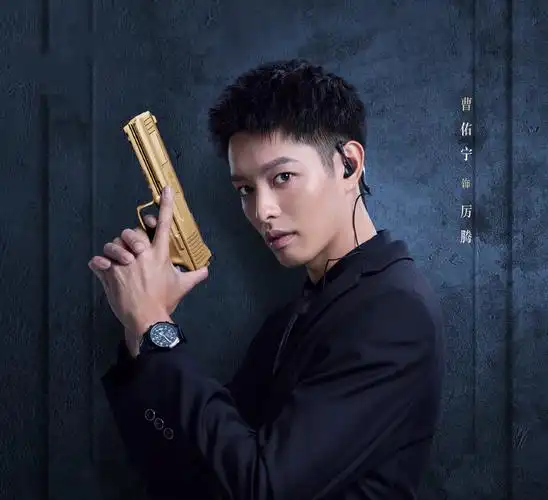 他在逆光中告白霸总兼贴身保镖这样的双标谁不想要