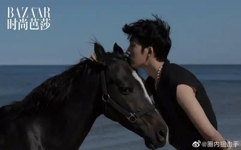 井柏然露背大片,井柏然时尚芭莎8月刊真的太绝了吧