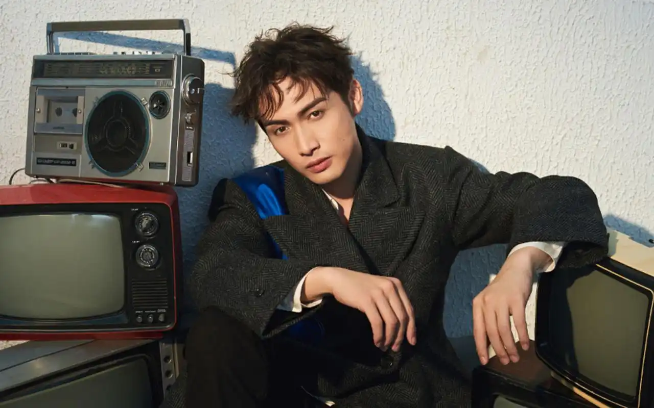 张彬彬帅气写真图片高清壁纸