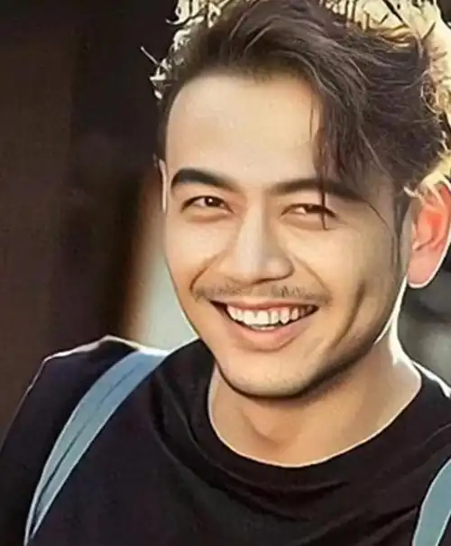 不顾央视警告顶风作案,与刘涛传出绯闻的杨烁,到底谁在给他底气