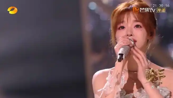 我对黄霄云的期待是很高的,毕竟是唱将级别的歌手,可惜这次她唱自己的