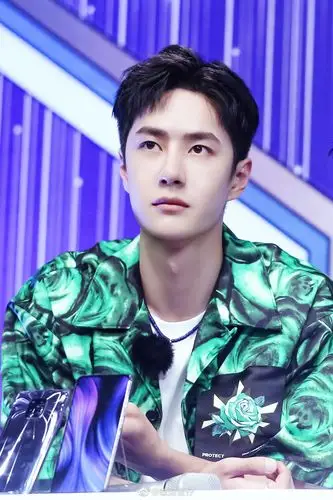 王一博天天向上绿衣