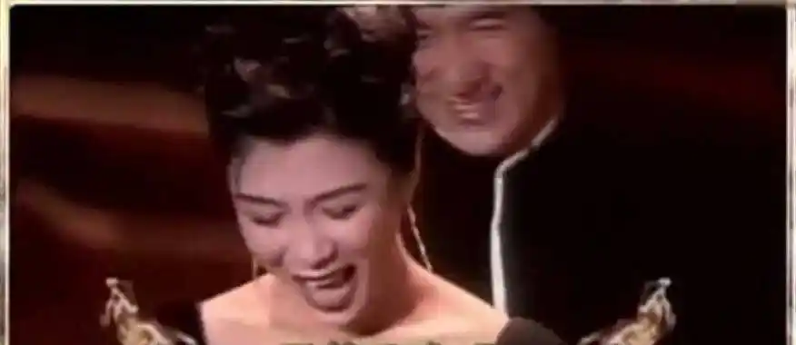 吴家丽靠风月片终成影后,拒绝成龙追求,年近六旬仍没人敢娶