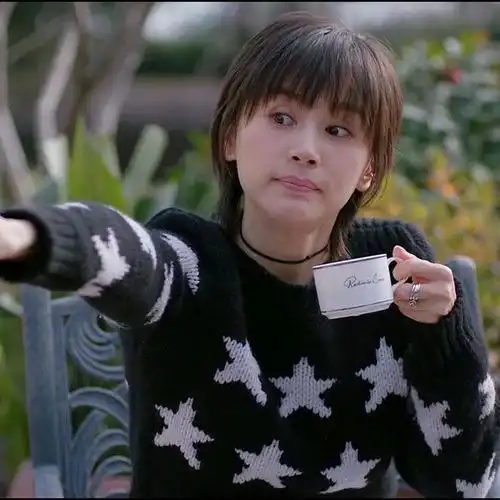 王子文变美秘诀新发型吸睛高颅顶头包脸是先天优势