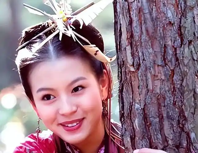 刘品言:凭借"阿奴"爆火,与阮经天恋爱星途尽毁,如今怎么样了