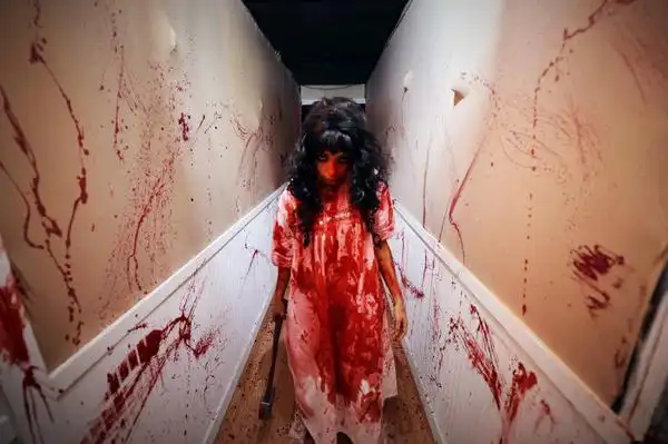 2016上海新年活动-恐怖电影院大型原创美式冒险逃生游戏