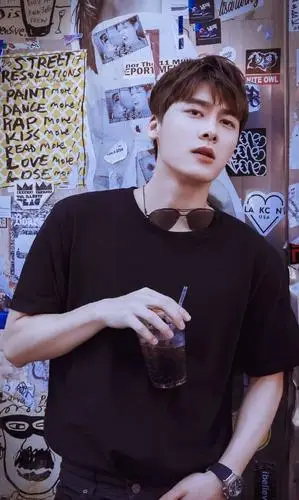 李易峰新年发型成为亮点纹理烫成为男神必备造型手法值得借鉴