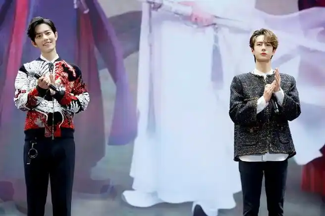 博君一肖超话0392#博君一肖#博肖陈情令泰国见面会双人造型合集