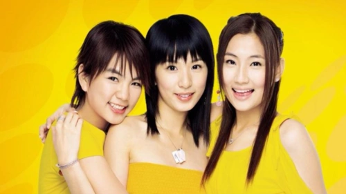 she一首《候鸟》唱出青春的酸甜!