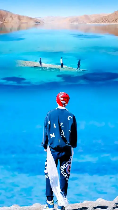 鹿晗#lh#鹿晗穿越火线#@m鹿mlwjj cyhx单看背影就足以让人心动的鹿鹿