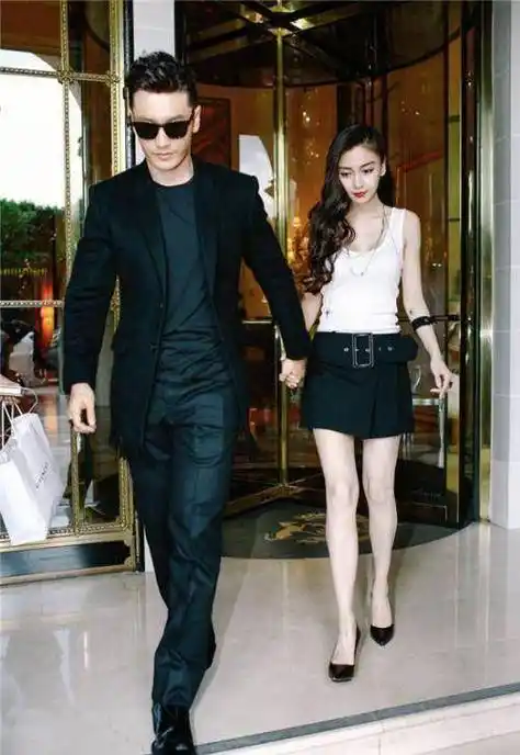 黄晓明母亲张素霞:劝阻过儿子和杨颖分手,孙子现在是她心中的痛_小