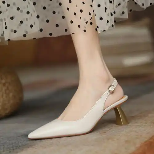 真皮细跟高跟鞋白色女鞋包头肥大胖脚夏季凉鞋时装凉鞋