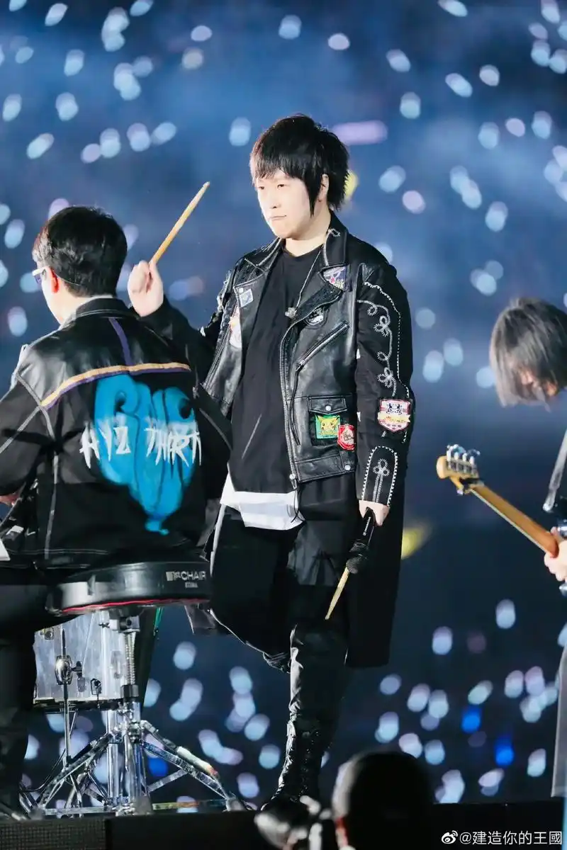 世界上所有男人,只接受陈信宏撒娇卖萌!不接受反驳!(ps:图 - 抖音