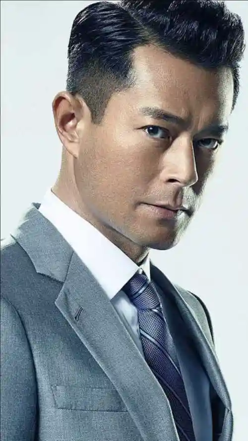 女演员玩枪被震,古天乐在一旁,笑飞了!