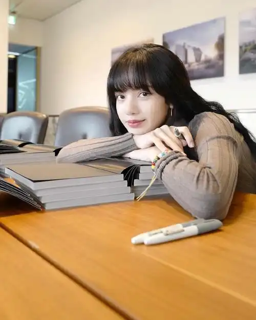 lisa清爽性感居家写真图片44