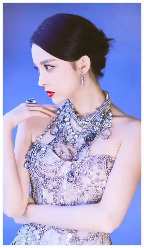 古力娜扎再次惊艳众人!