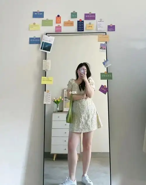 170cm160斤抓住最后穿小裙子的机会