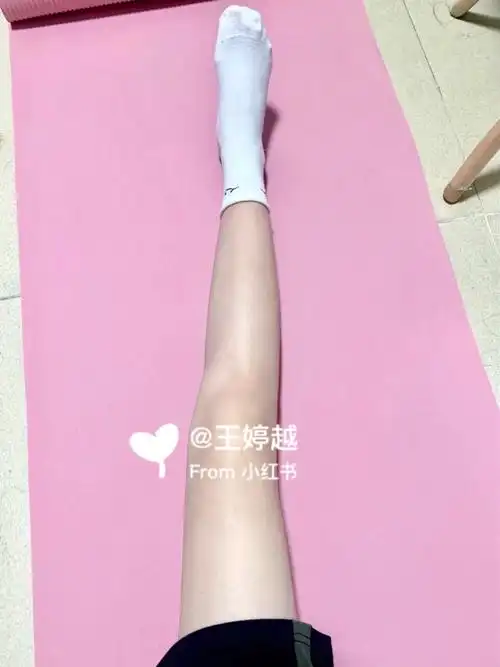 都知道舞蹈生对身材较严格,尤其是腿啦,我呢从小是梨形身材腿也是蛮粗