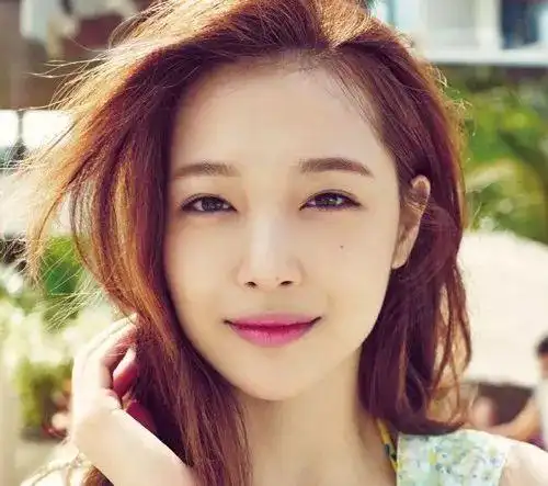 显白的发色黄皮肤增白两个度不是问题