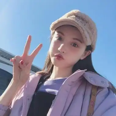 女生头像真实人物图片可爱短发有点卖萌的