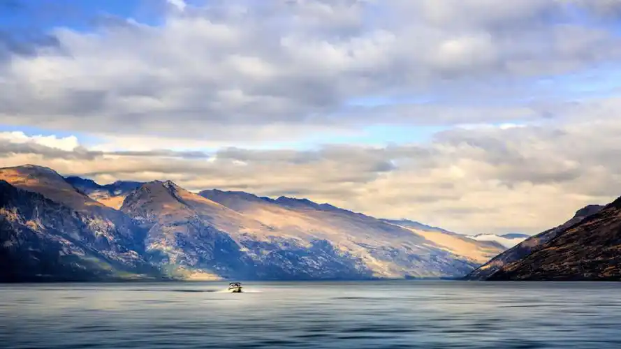 新西兰皇后镇唯美风景桌面壁纸