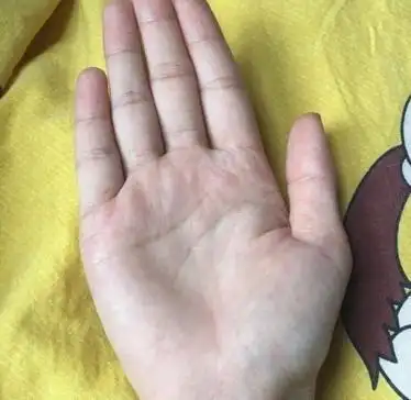 天生苦命的女人手相