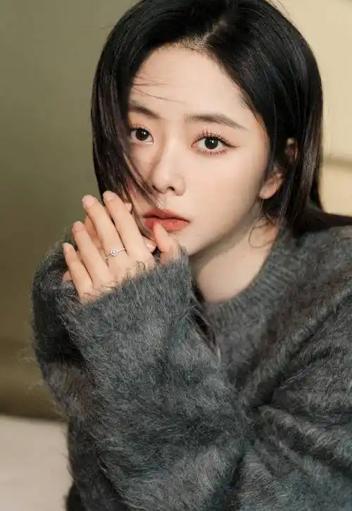 谭松韵以靓丽的青春年华,点亮梦想,谱写精彩人生_生活_心境_心态