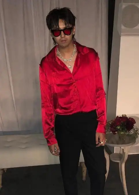 吴亦凡为做宣传,首次素颜出镜,胡子拉碴的模样让粉丝心寒