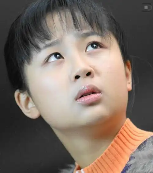 杨紫十年前照片被翻出,满脸胶原蛋白好像洋娃娃,比现在还美!