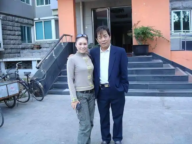 乌兰图雅和乌兰托娅都唱过套马杆却要被分个高下