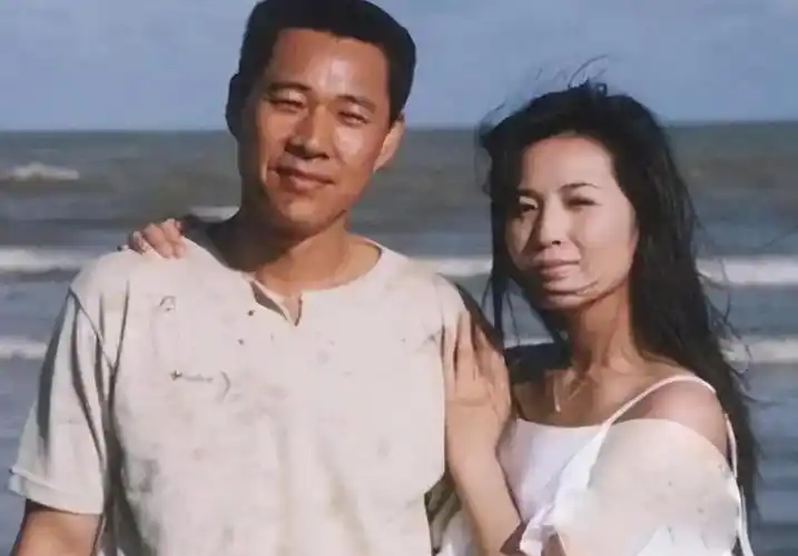 张丰毅30年不闻不问如今却想修补父子情儿子我一直爱你