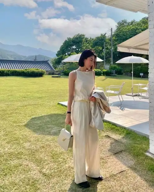 韩式简约风才是普通女孩的穿衣模版