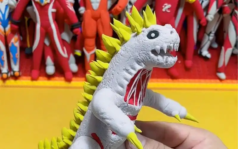 用粘土捏奥特曼怪兽西利赞