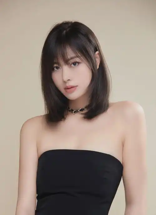 最美中长锁骨发型