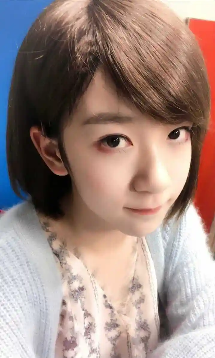 娱乐圈女装大佬王源小萝莉贺峻霖邻家小妹看到他还是男装吧