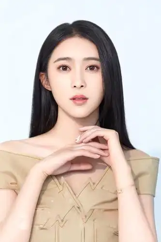 杨棋珺娱乐圈影视女演员被誉为90后氧气美女明星