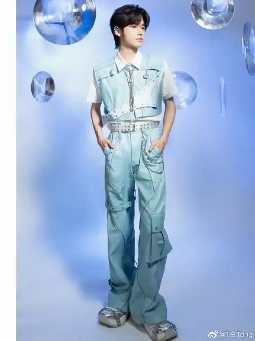 立绘半身q版##q版人物约稿##q版人物约稿##宋亚轩