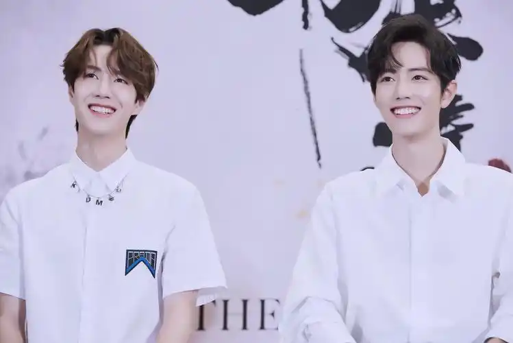 肖战王一博电脑壁纸 博君一肖泰国见面会 - 堆糖,美图壁纸兴趣社区