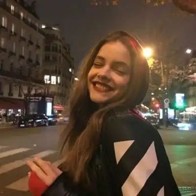 女生最火欧美头像2020 英伦范高冷女生头像