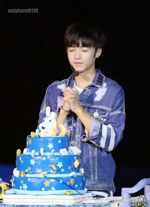 王俊凯生日有人包场有人摘星今年竟还有个专场发布会